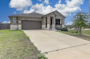 300 Bear Oak St, Hutto, TX 78634 - Photo 2