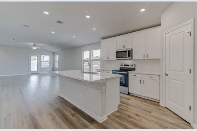300 Bear Oak Street, Hutto, TX 78634 - Photo 6