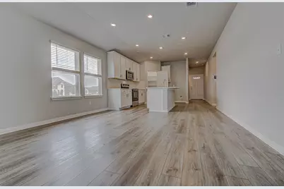 300 Bear Oak Street, Hutto, TX 78634 - Photo 10