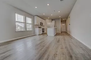 300 Bear Oak St, Hutto, TX 78634 - Photo 10
