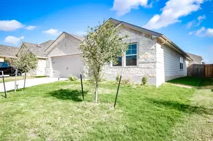 403 Grapefruit Rd, Hutto, TX 78634 - Photo 2