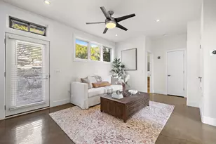 14020 Lakeview Dr, Austin, TX 78732 - Photo 26