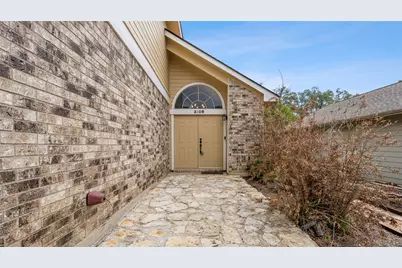 3108 Linnet Drive, Austin, TX 78745 - Photo 2