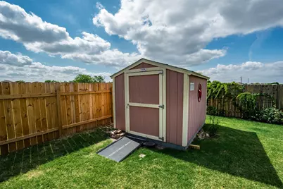 304 Hibiscus Drive, Hutto, TX 78634 - Photo 34