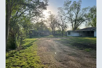 504 Alva Street, Thrall, TX 76578 - Photo 2