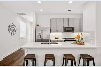 6800 Menchaca Road #13, Austin, TX 78745 - Photo 6