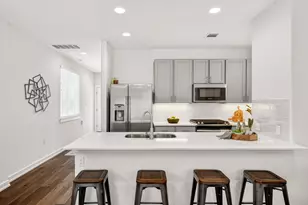6800 Menchaca Rd, Austin, TX 78745 - Photo 6