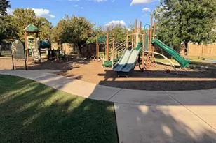 329 Los Cobos Ln, Georgetown, TX 78626 - Photo 32