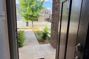 329 Los Cobos Ln, Georgetown, TX 78626 - Photo 6