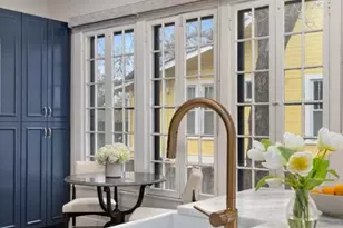 807 W 30th St, Austin, TX 78705 - Photo 14