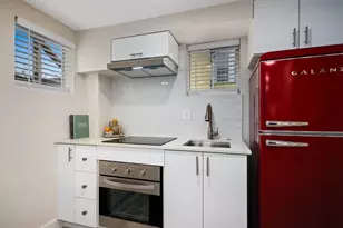 807 W 30th St, Austin, TX 78705 - Photo 38