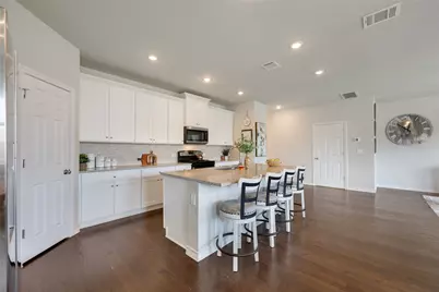 7404 Albany Drive, Austin, TX 78754 - Photo 14