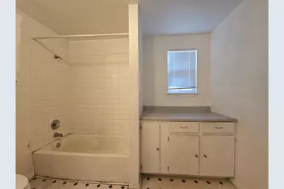 1001 S 29th Street, Temple, TX 76504 - Photo 4