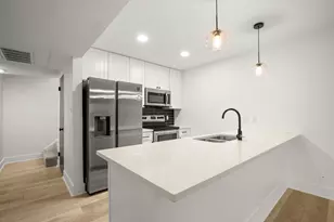 909 Reinli St, Austin, TX 78751 - Photo 2