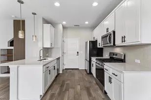 9421 Hunter Ln, Austin, TX 78748 - Photo 8