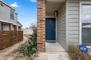 2018 W Rundberg Ln, Austin, TX 78758 - Photo 2