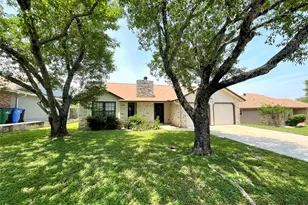 1008 Cresswell Dr, Pflugerville, TX 78660 - Photo 2