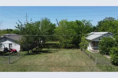408 Symes Street, Taylor, TX 76574 - Photo 1