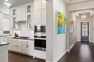 413 Sitlington Ln, Austin, TX 78738 - Photo 12