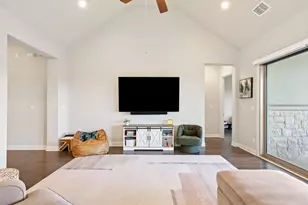 413 Sitlington Ln, Austin, TX 78738 - Photo 18