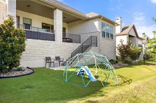 413 Sitlington Ln, Austin, TX 78738 - Photo 30