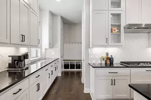 413 Sitlington Ln, Austin, TX 78738 - Photo 14