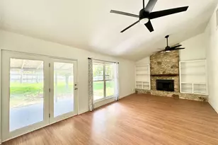 12503 Lamppost Ln, Austin, TX 78727 - Photo 12