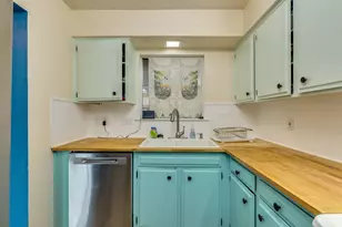 7707 Meadowview Ln, Austin, TX 78752 - Photo 18