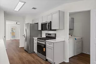 1404 Sir Thopas Trail, Austin, TX 78748 - Photo 10