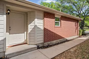 1404 Sir Thopas Trail, Austin, TX 78748 - Photo 4