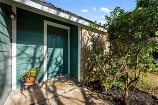 5100 Lambs Ln, Austin, TX 78744 - Photo 6