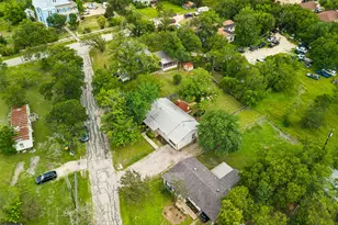 706 John Nagle St, Manor, TX 78653 - Photo 36