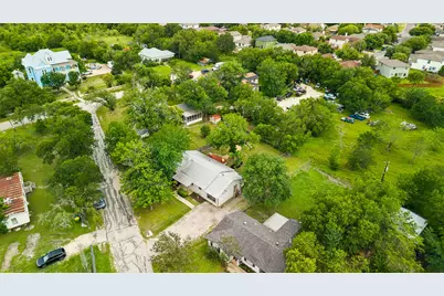 706 John Nagle Street, Manor, TX 78653 - Photo 32
