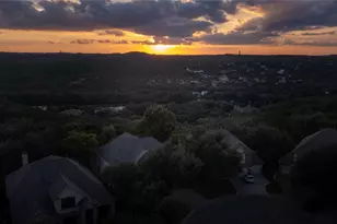 13013 Bloomfield Hills Ln, Austin, TX 78732 - Photo 38