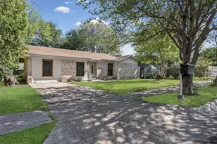 1102 Sahara Ave, Austin, TX 78745 - Photo 2