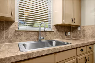 1102 Sahara Ave, Austin, TX 78745 - Photo 10