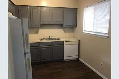 139 Elm Drive #303, Lockhart, TX 78644 - Photo 2