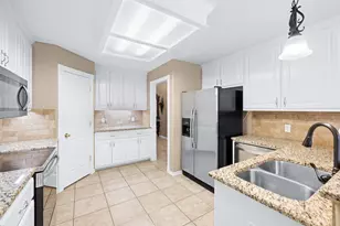 813 Woodson Dr, Caldwell, TX 77836 - Photo 12