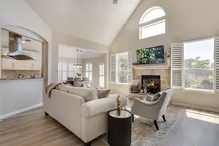 12709 Rush Creek Ln, Austin, TX 78732 - Photo 6