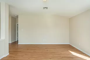 210 Carol Ave, Leander, TX 78641 - Photo 10