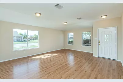 210 Carol Avenue, Leander, TX 78641 - Photo 4