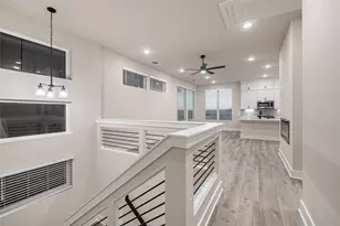 207 Flora Spgs Cv, Liberty Hill, TX 78642 - Photo 4