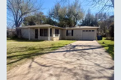 905 Kirk Street, Taylor, TX 76574 - Photo 2