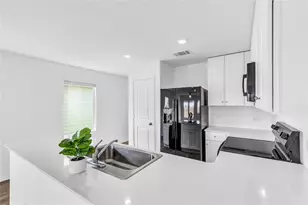 516 Rancho Del Cielo Loop, Jarrell, TX 76537 - Photo 14