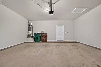 8013 Turnberry Lane, Austin, TX 78744 - Photo 34