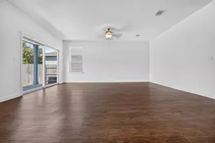 8013 Turnberry Ln, Austin, TX 78744 - Photo 14