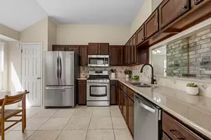 1001 Cedar Falls St, Round Rock, TX 78681 - Photo 6