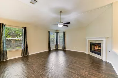 1303 Crossvine Way, Pflugerville, TX 78660 - Photo 10