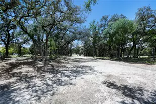 17800 Edgewood Way, Jonestown, TX 78645 - Photo 26
