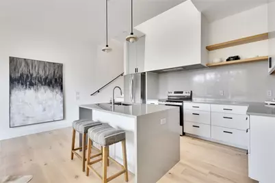 1118 W 7th Street #2B, Austin, TX 78703 - Photo 2